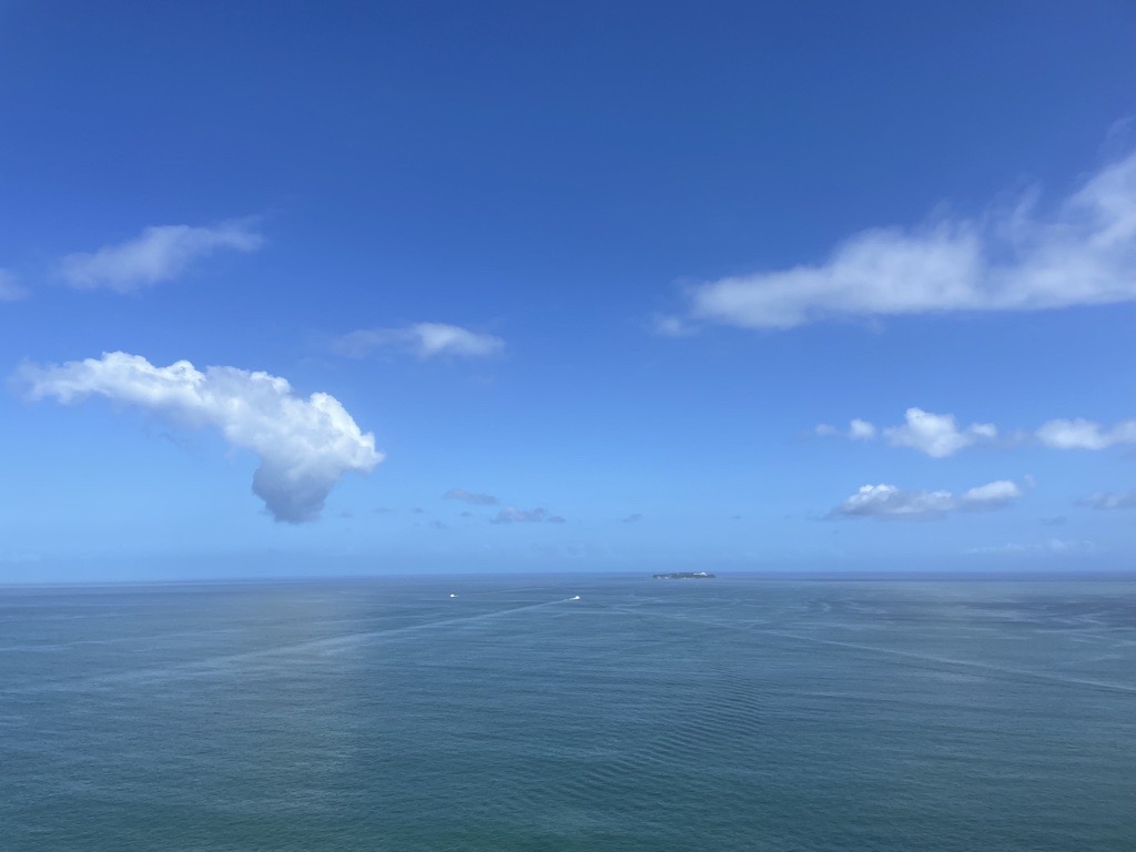 空と海